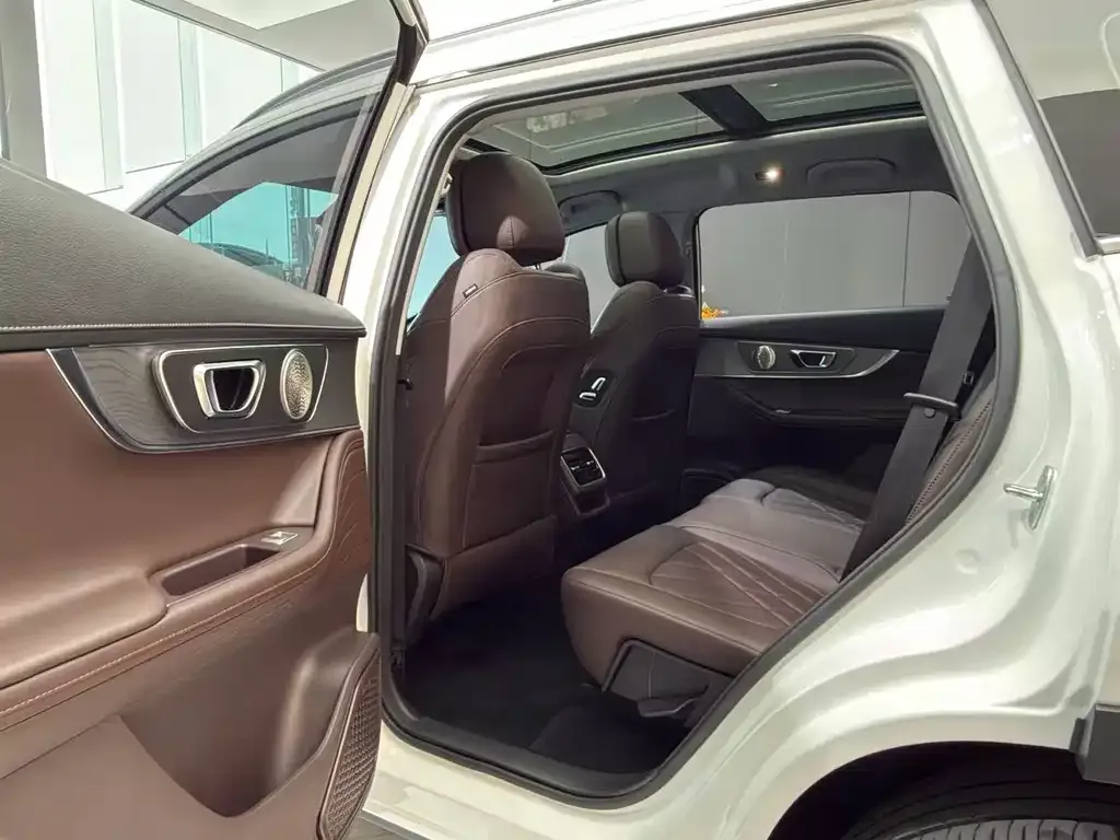 Chery Tiggo 8 PRO — фото 9