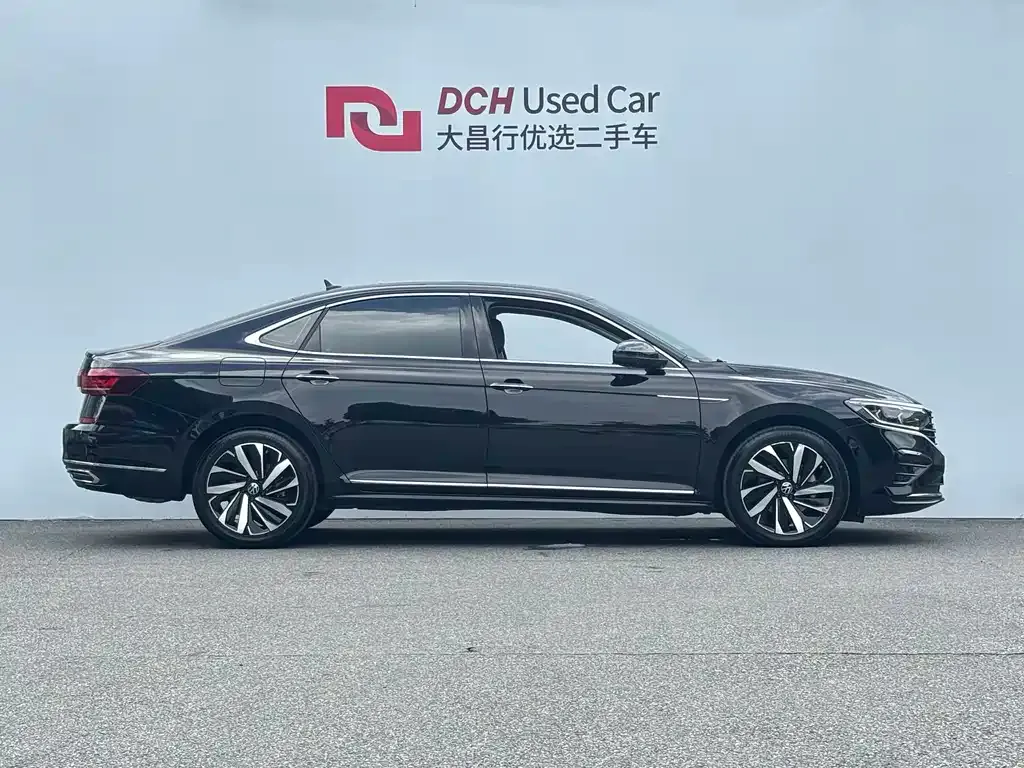 Volkswagen Passat — фото 10