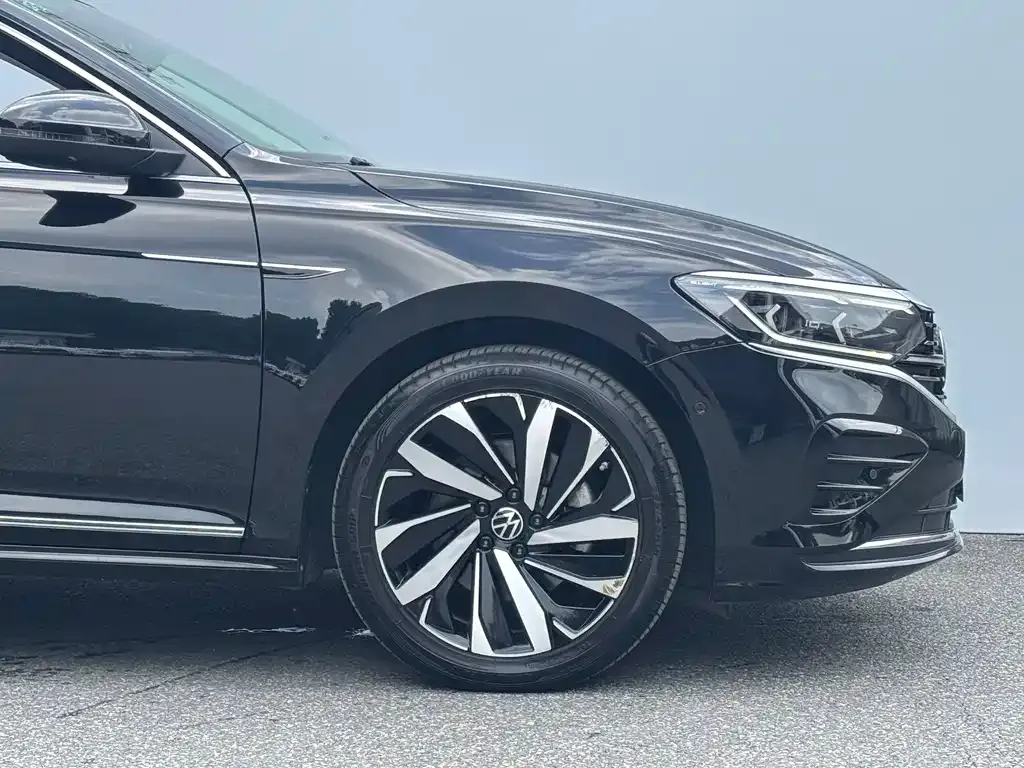 Volkswagen Passat — фото 4