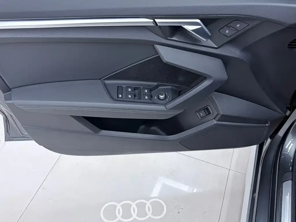 Audi A3 — фото 8