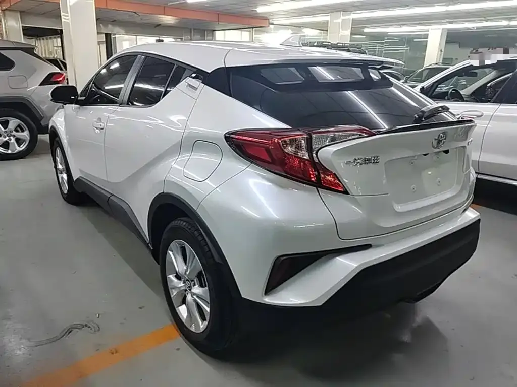 Toyota IZOA — фото 7