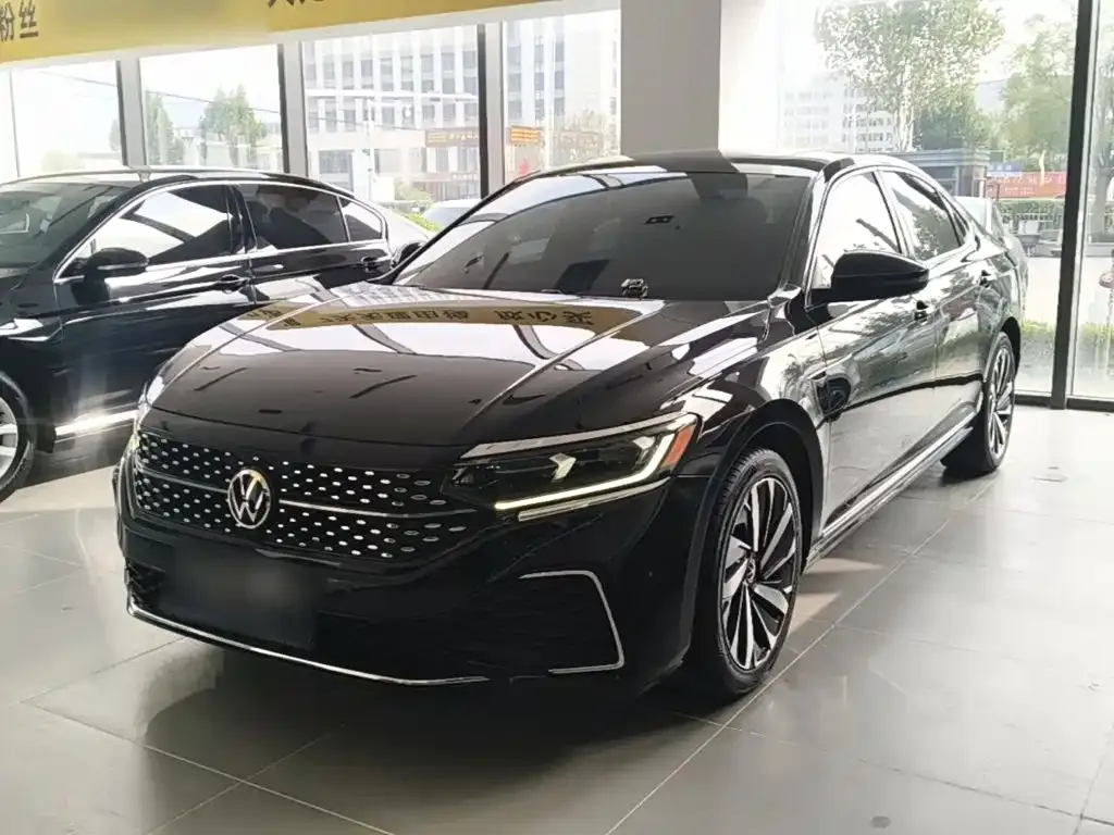Volkswagen Passat — фото 2