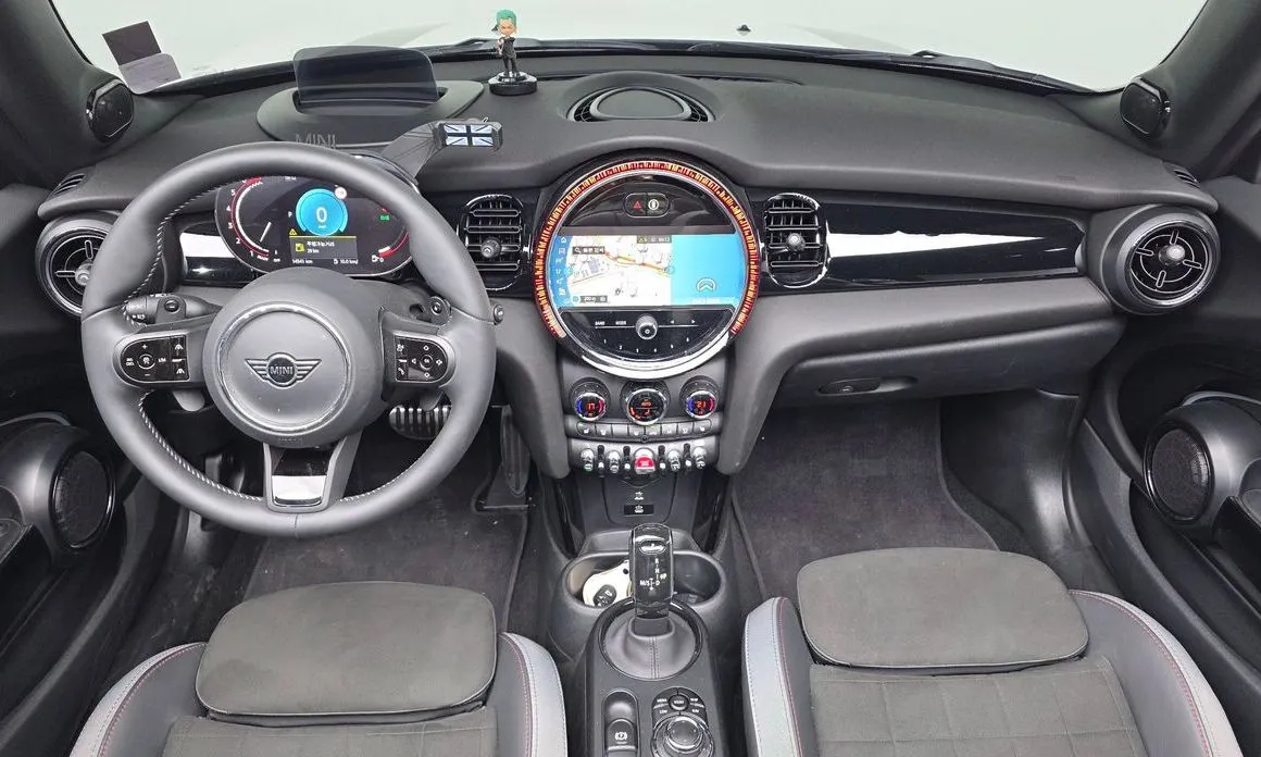 Mini Cooper Convertible — фото 10