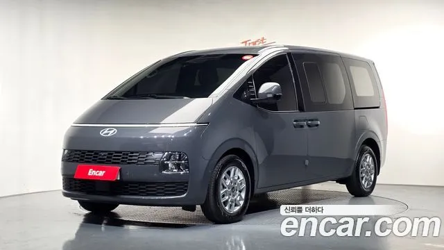 Hyundai Staria — фото 1