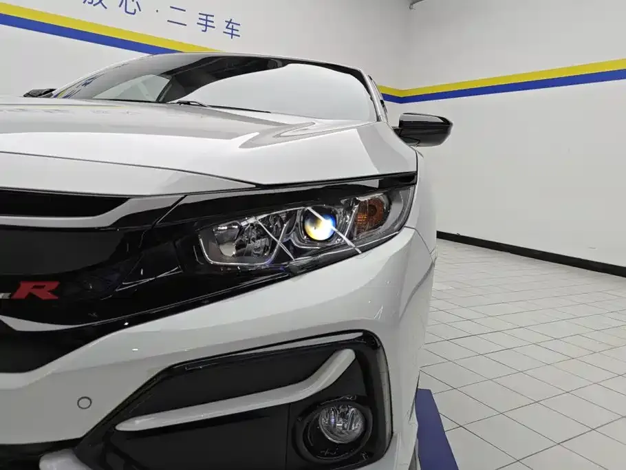 Honda Civic — фото 7