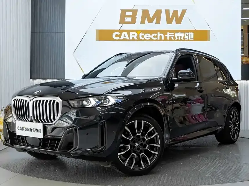 BMW X5 — фото 1