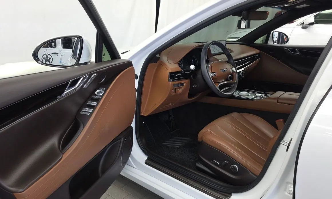 Genesis G80 — фото 10