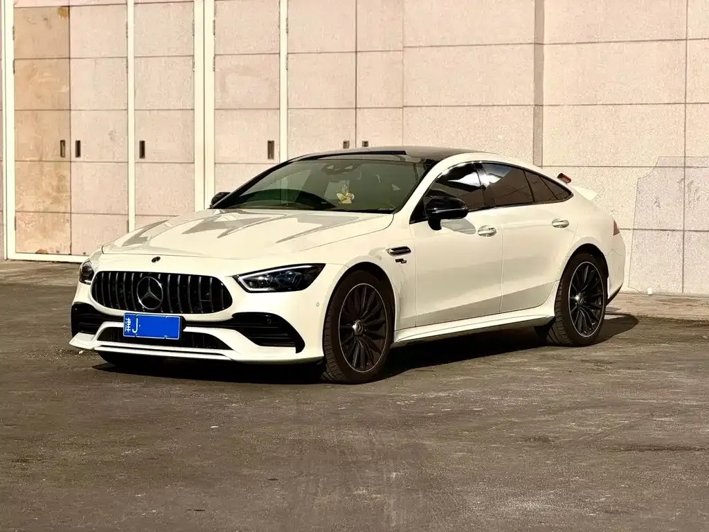 Mercedes-Benz AMG GT — фото 1
