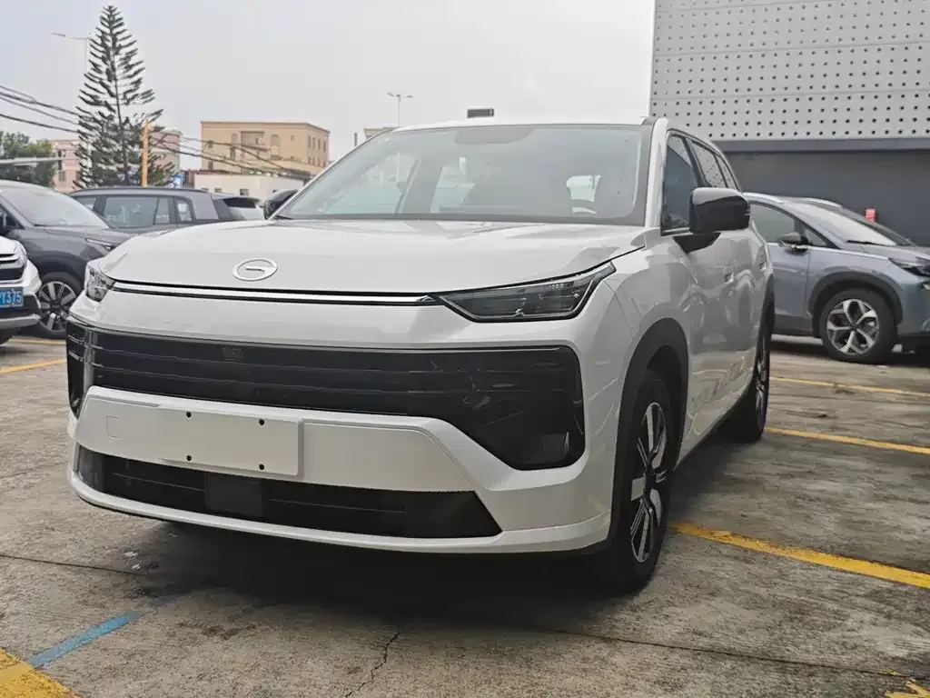 GAC Motor Trumpchi GS4 — фото 1