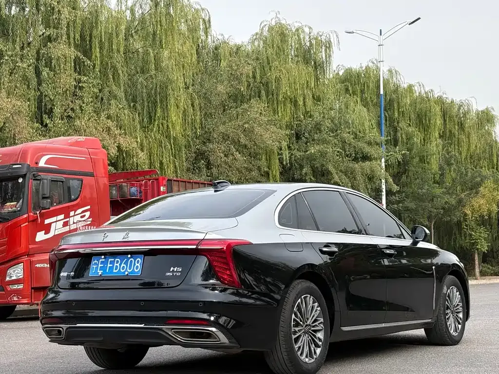 Hongqi H5 — фото 9