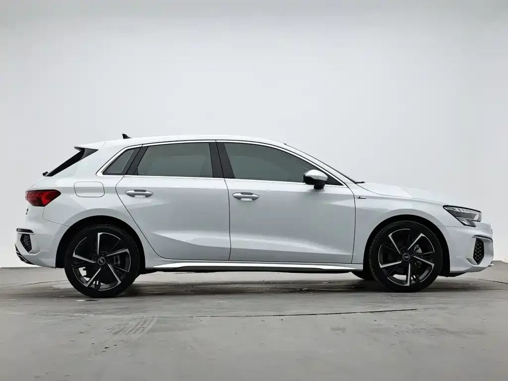 Audi A3 — фото 9