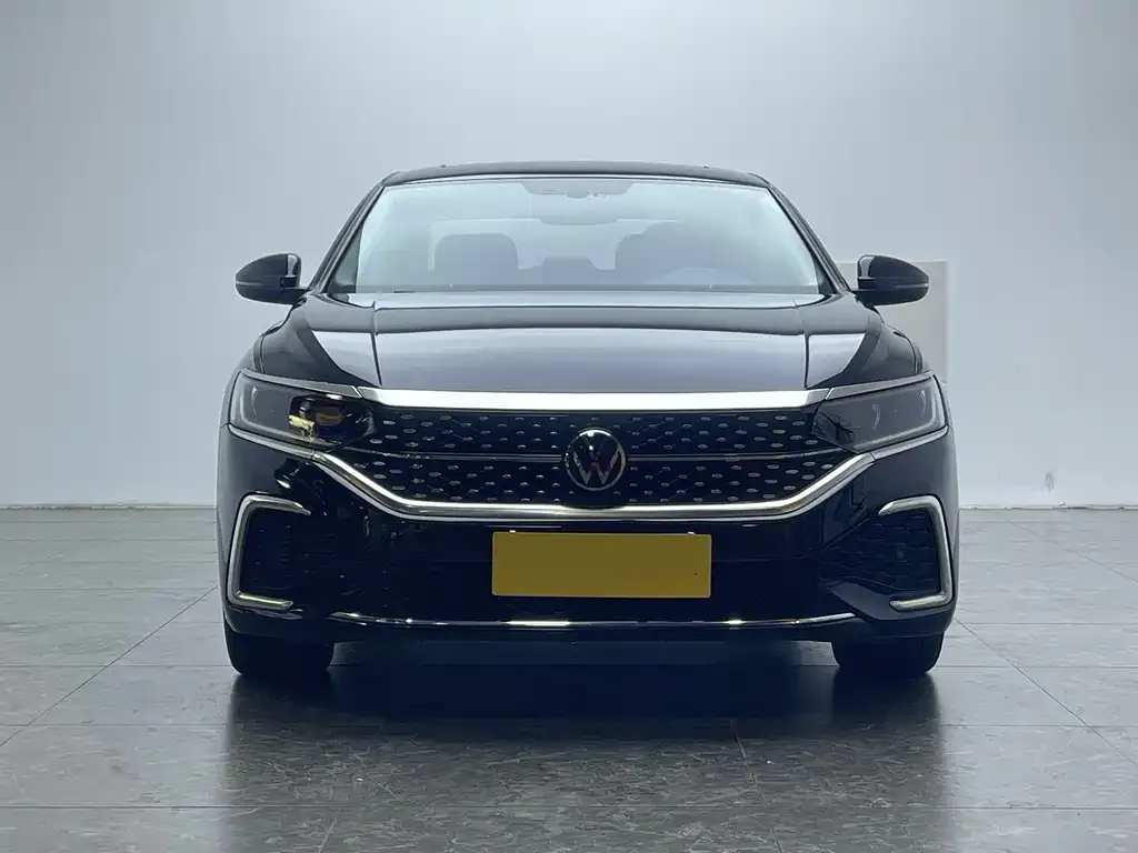 Volkswagen Passat — фото 8