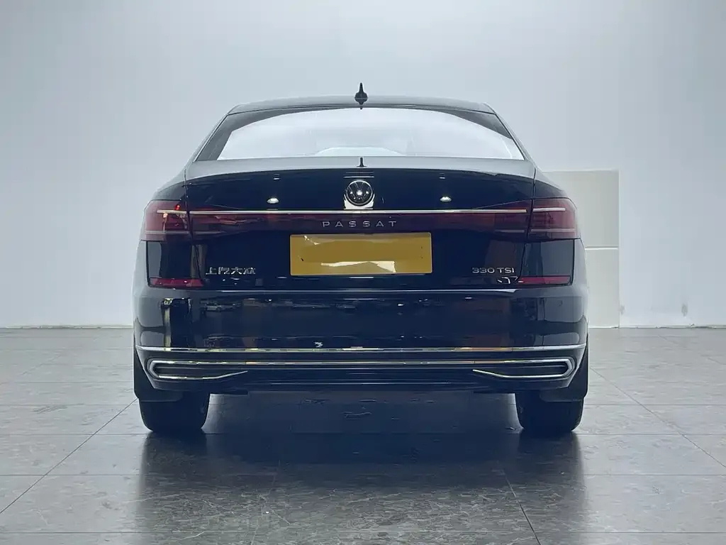 Volkswagen Passat — фото 6