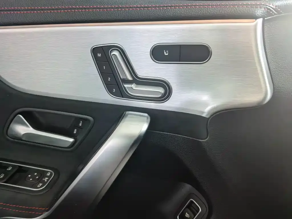 Mercedes-Benz CLA (Import) — фото 2