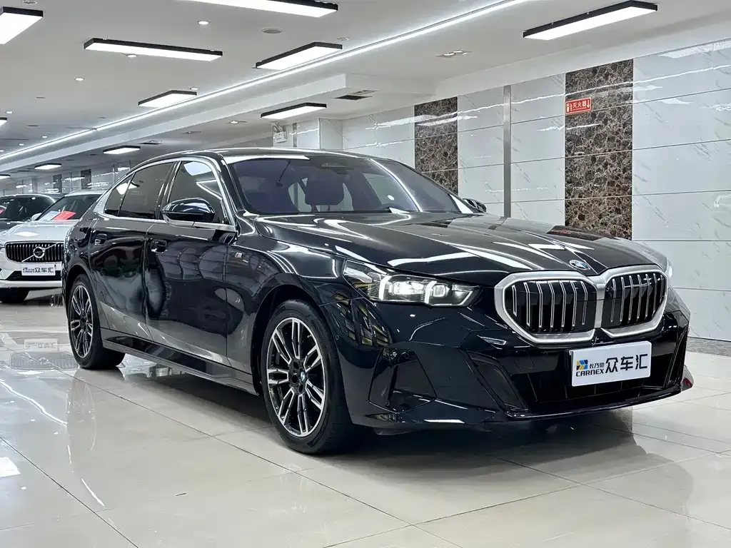 BMW 5 Series — фото 2