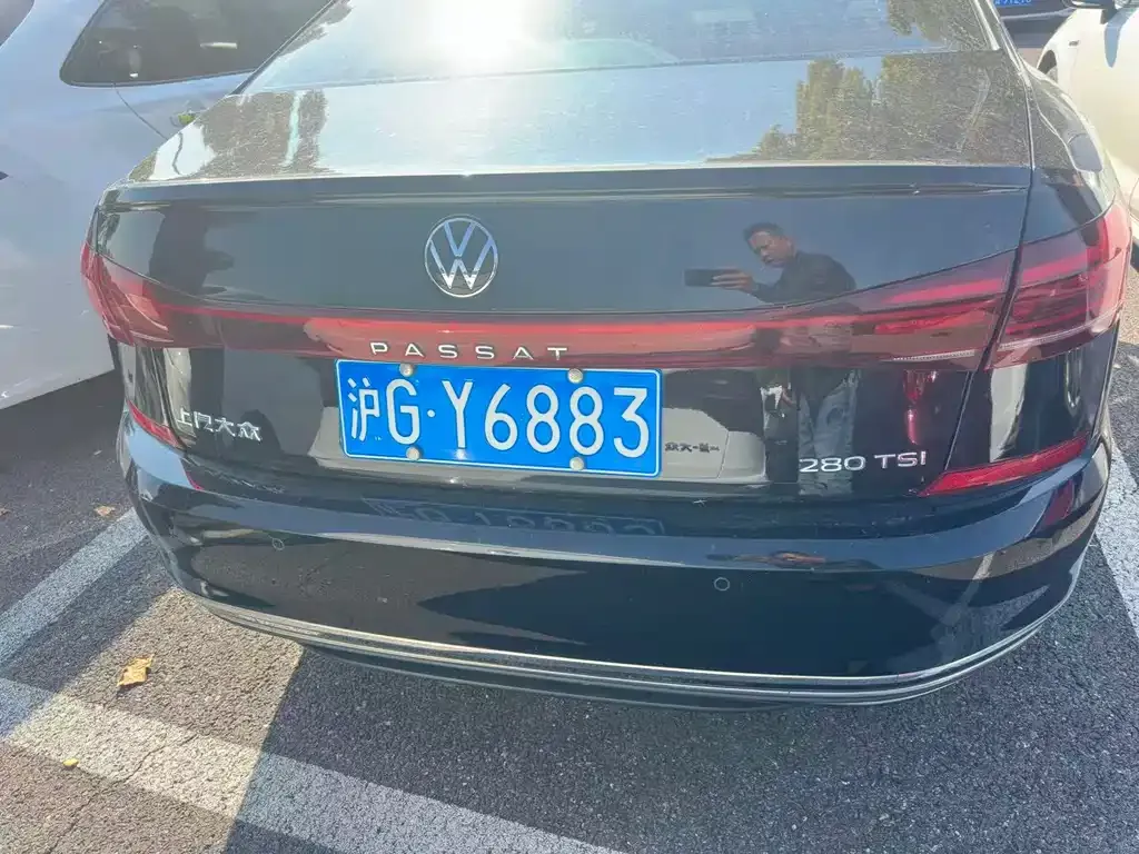 Volkswagen Passat — фото 4