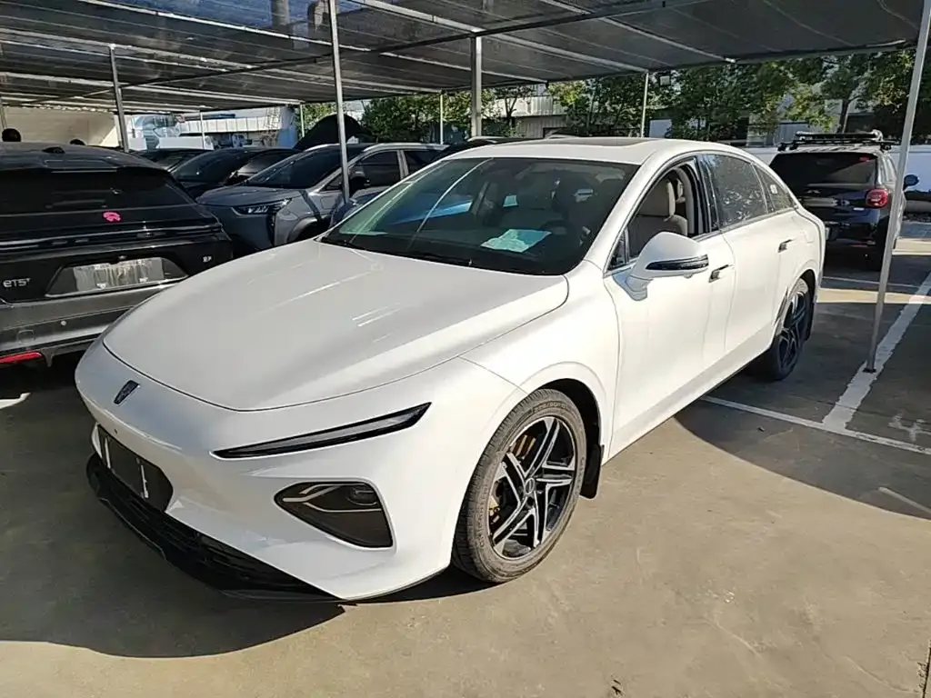 Roewe D7 — фото 1