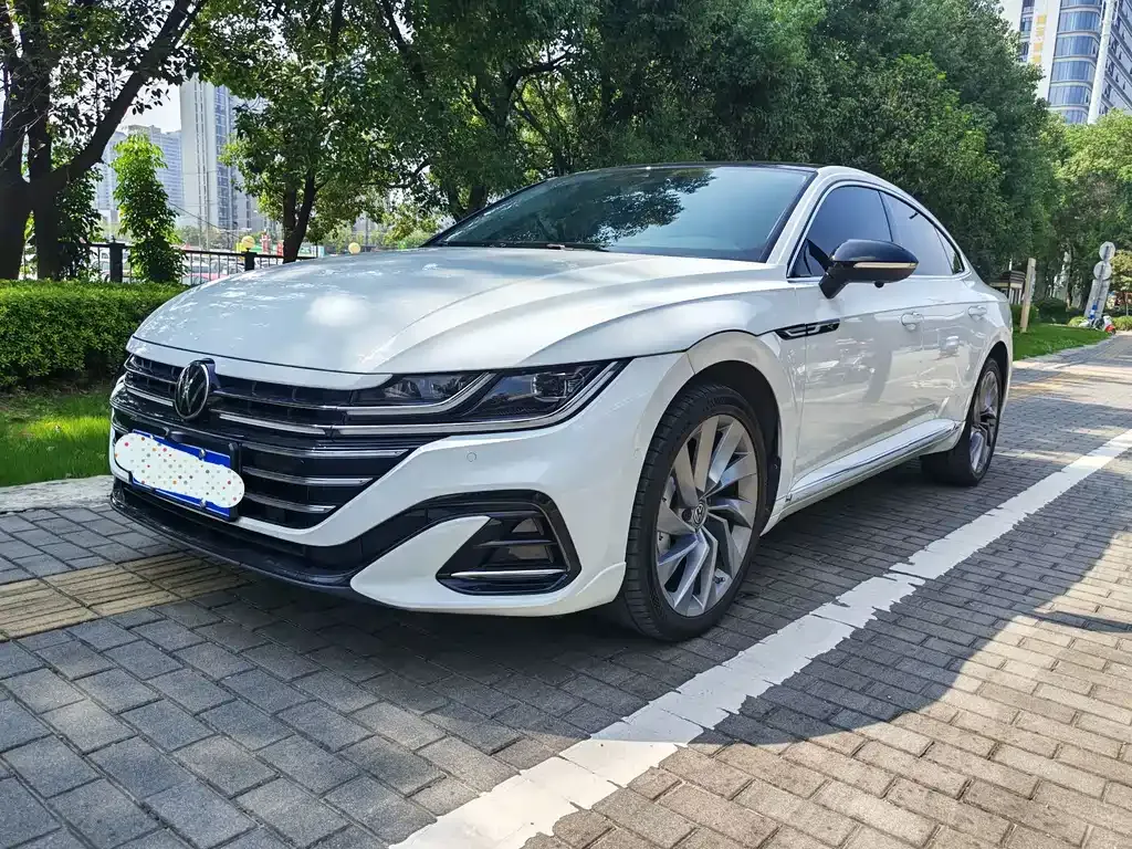 Volkswagen CC — фото 1