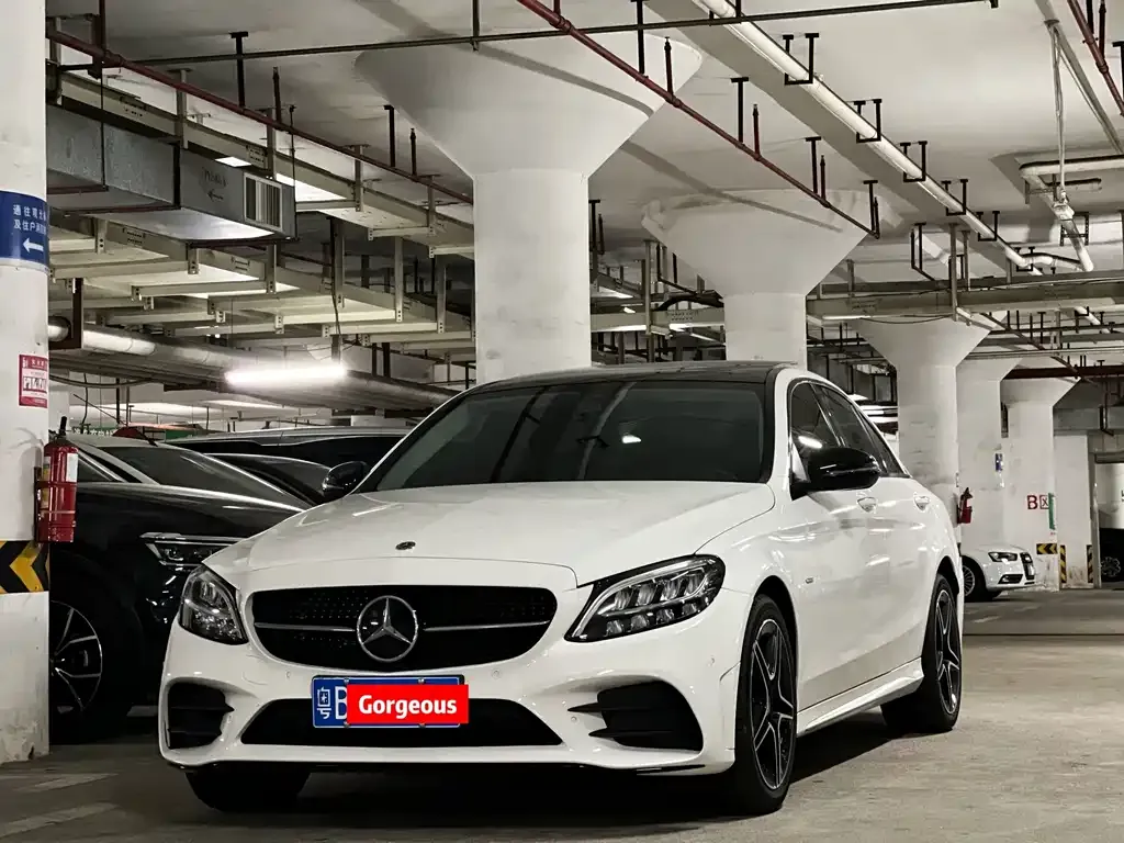 Mercedes-Benz C-Class — фото 1