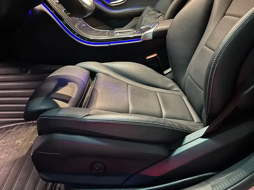 Mercedes-Benz C-Class — фото 10