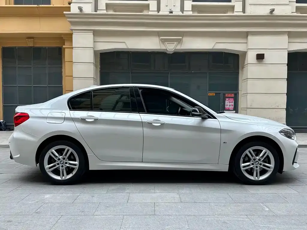 BMW 1 Series — фото 10
