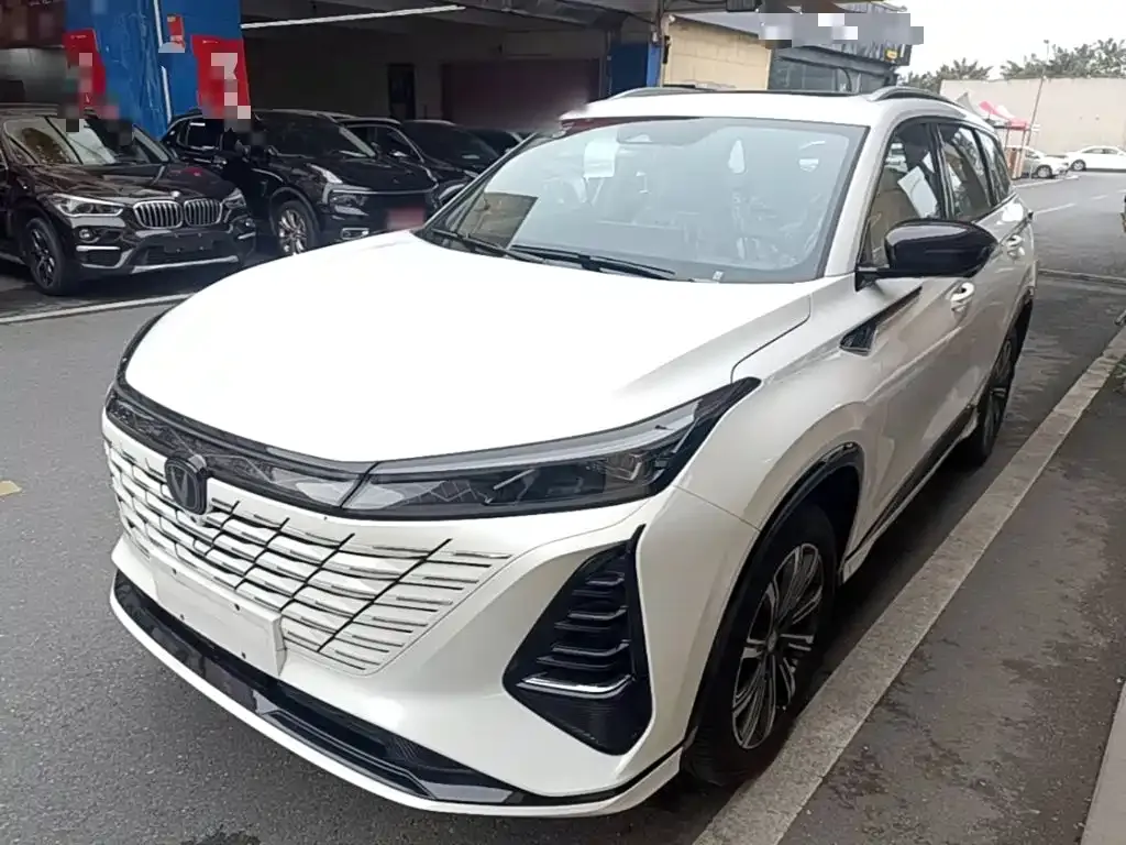 Changan CS75 PLUS — фото 1