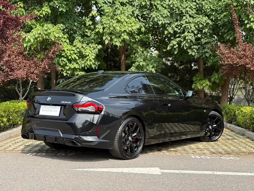 BMW M240i — фото 8