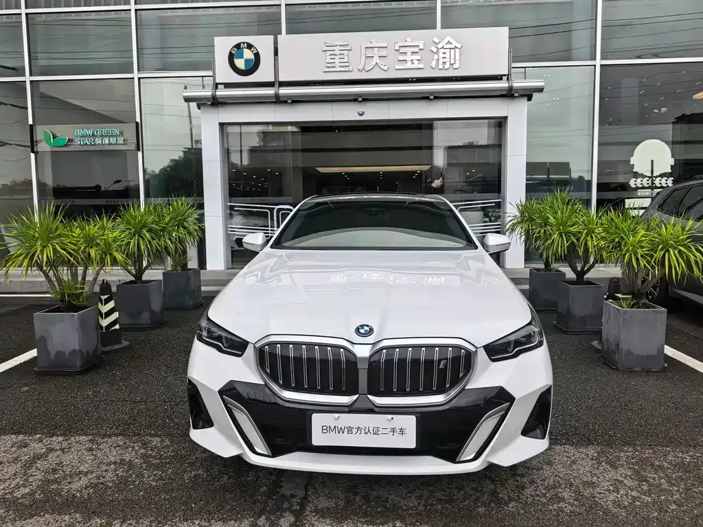 BMW i5 — фото 9