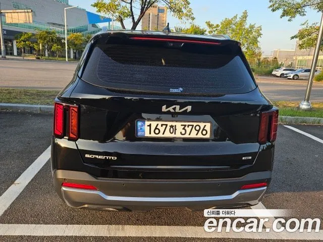 Kia Sorento — фото 8
