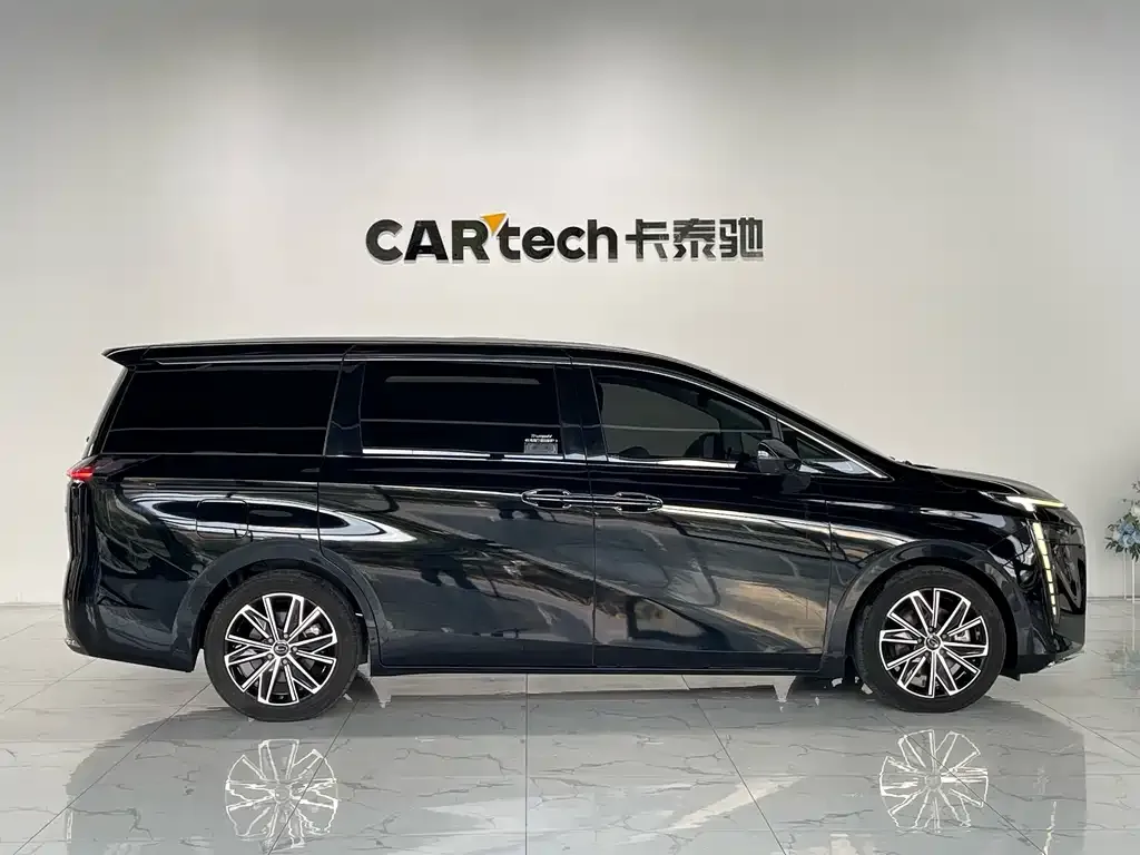 GAC Motor Trumpchi E8 — фото 9