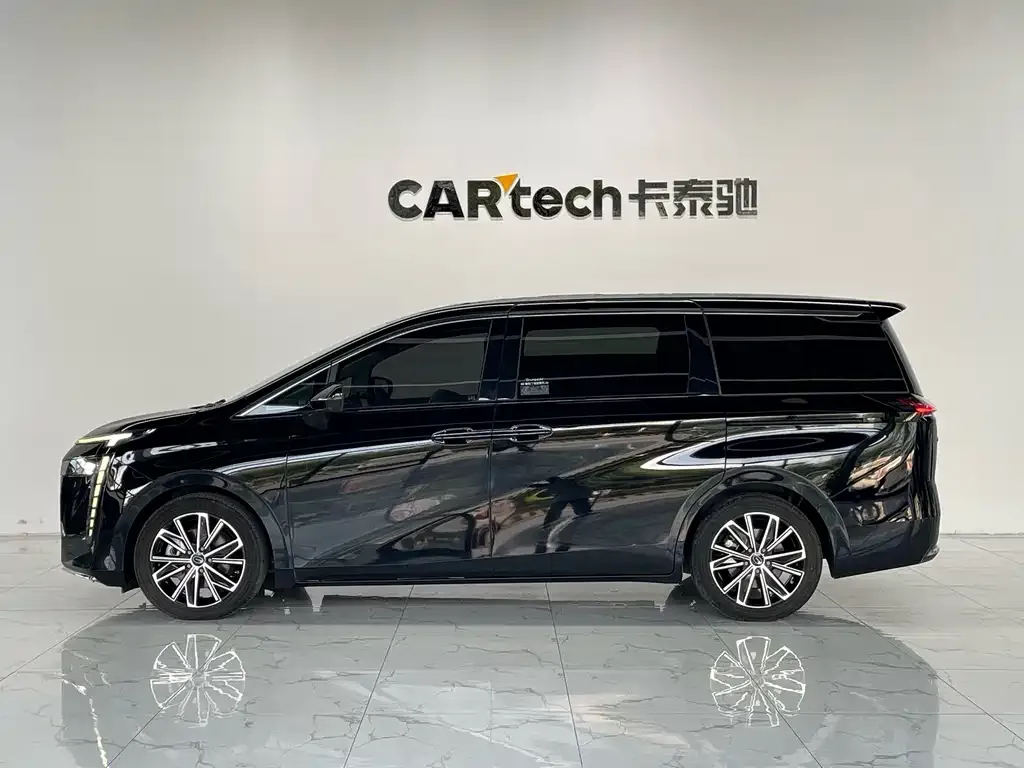 GAC Motor Trumpchi E8 — фото 10