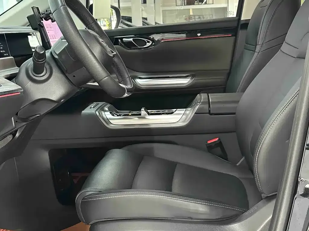 GAC Motor Trumpchi E8 — фото 7