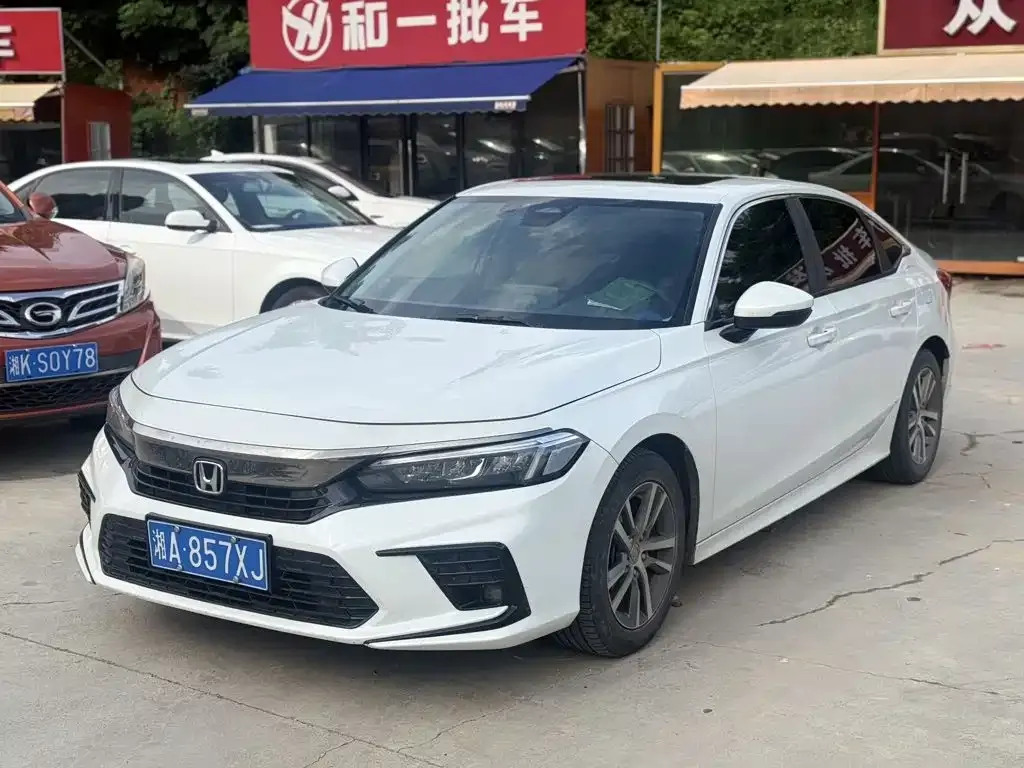 Honda Civic — фото 1