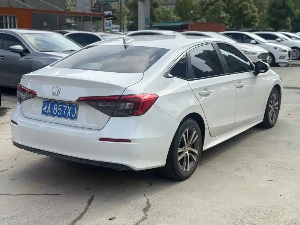 Honda Civic — фото 7