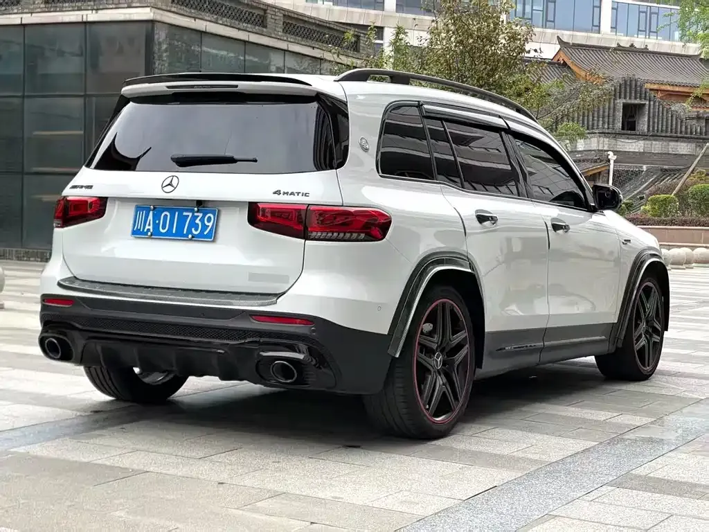 Mercedes-Benz GLB AMG — фото 7