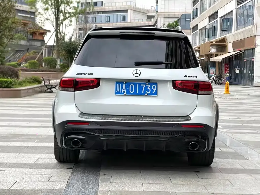 Mercedes-Benz GLB AMG — фото 4