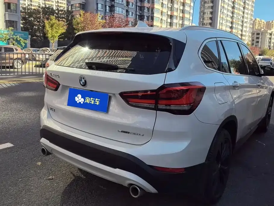 BMW X1 — фото 10