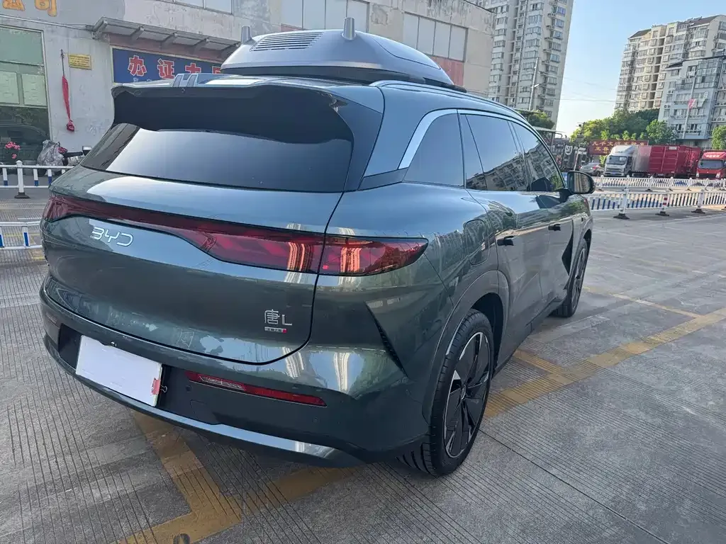 BYD Tang L — фото 3