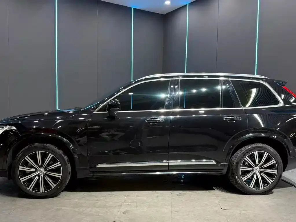 Volvo XC90 — фото 4