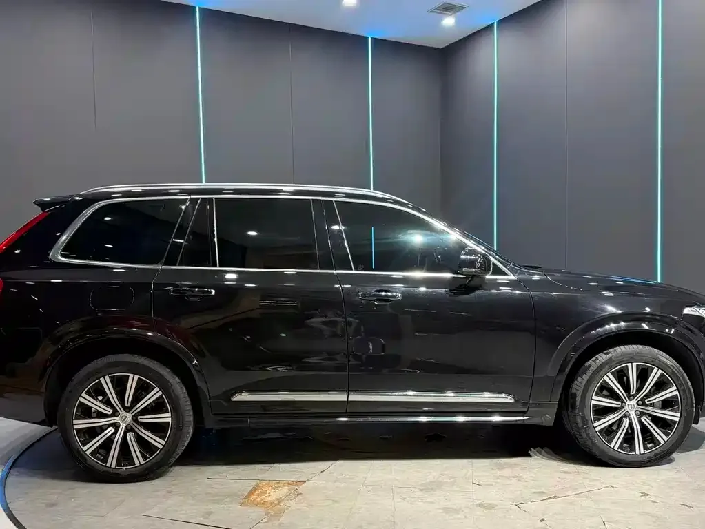Volvo XC90 — фото 3