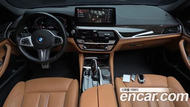 BMW 5-Series — фото 10