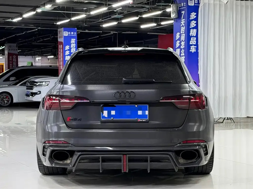Audi RS 4 — фото 4
