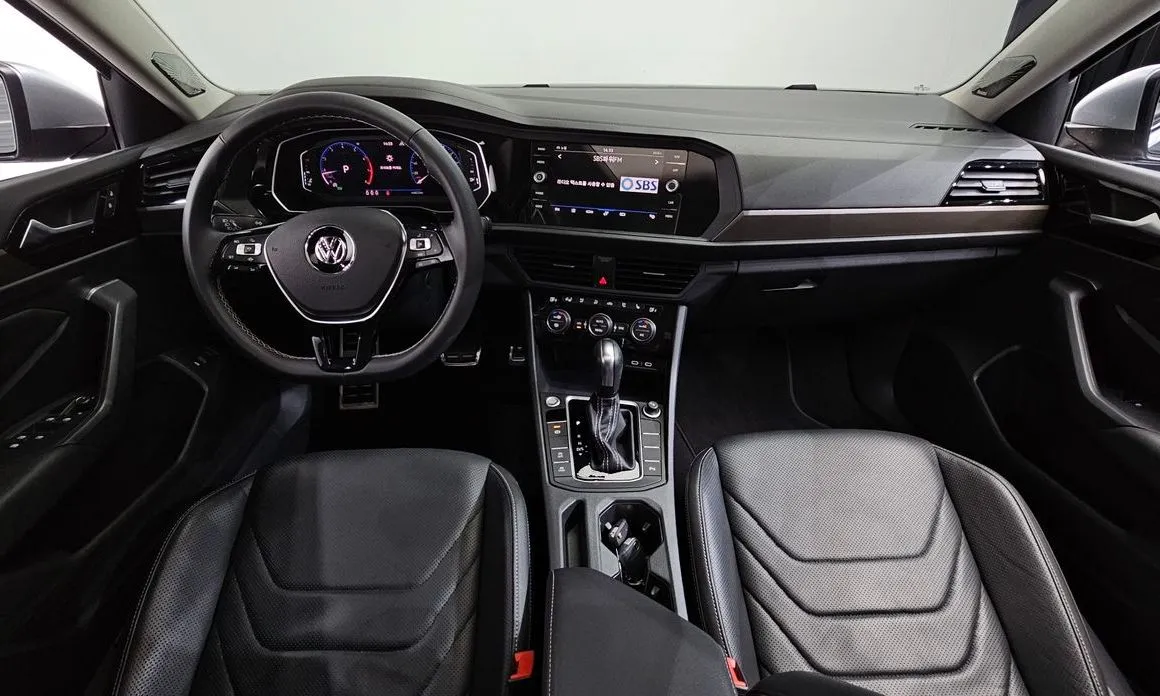 Volkswagen Jetta — фото 3
