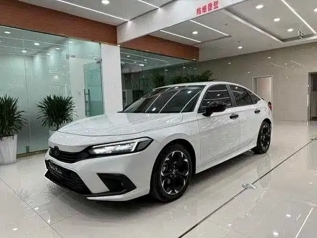 Honda Civic — фото 1