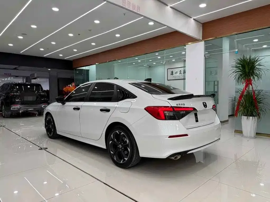 Honda Civic — фото 2