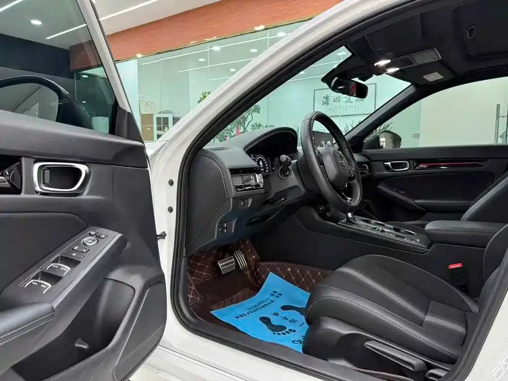 Honda Civic — фото 5