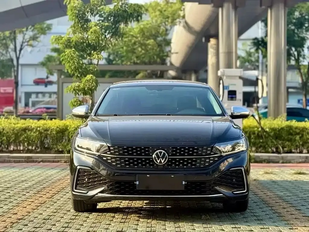 Volkswagen Passat — фото 6