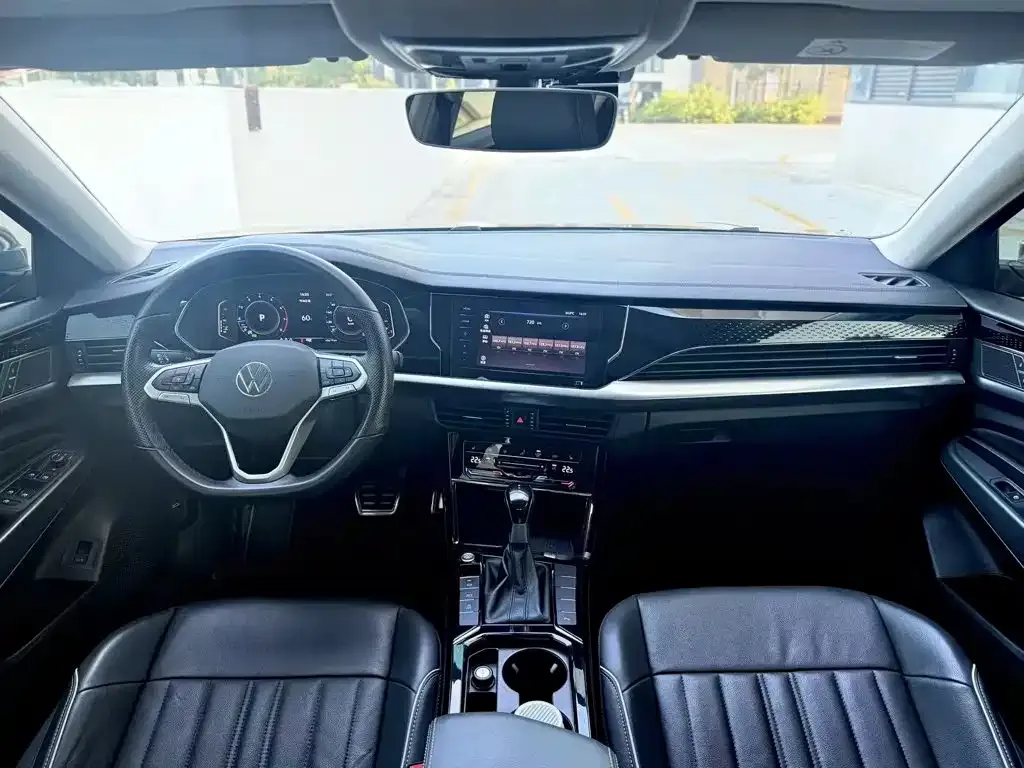 Volkswagen Passat — фото 7