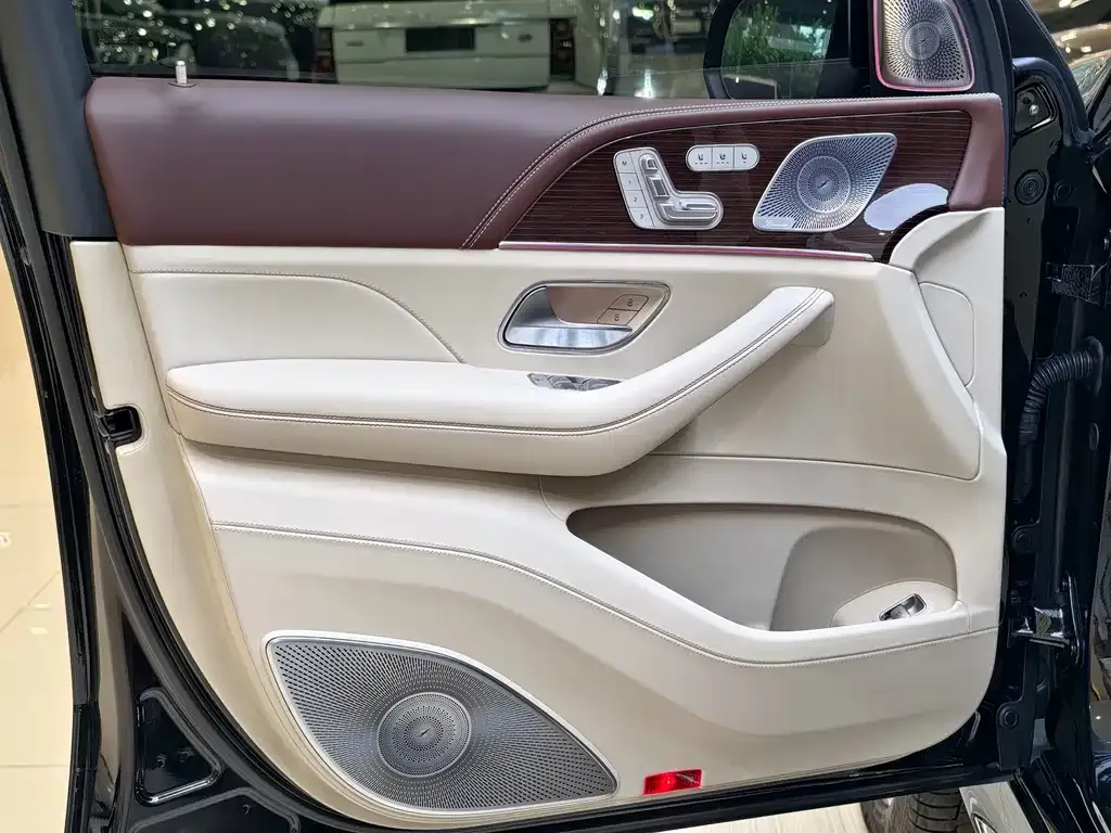 Mercedes-Benz GLS — фото 3