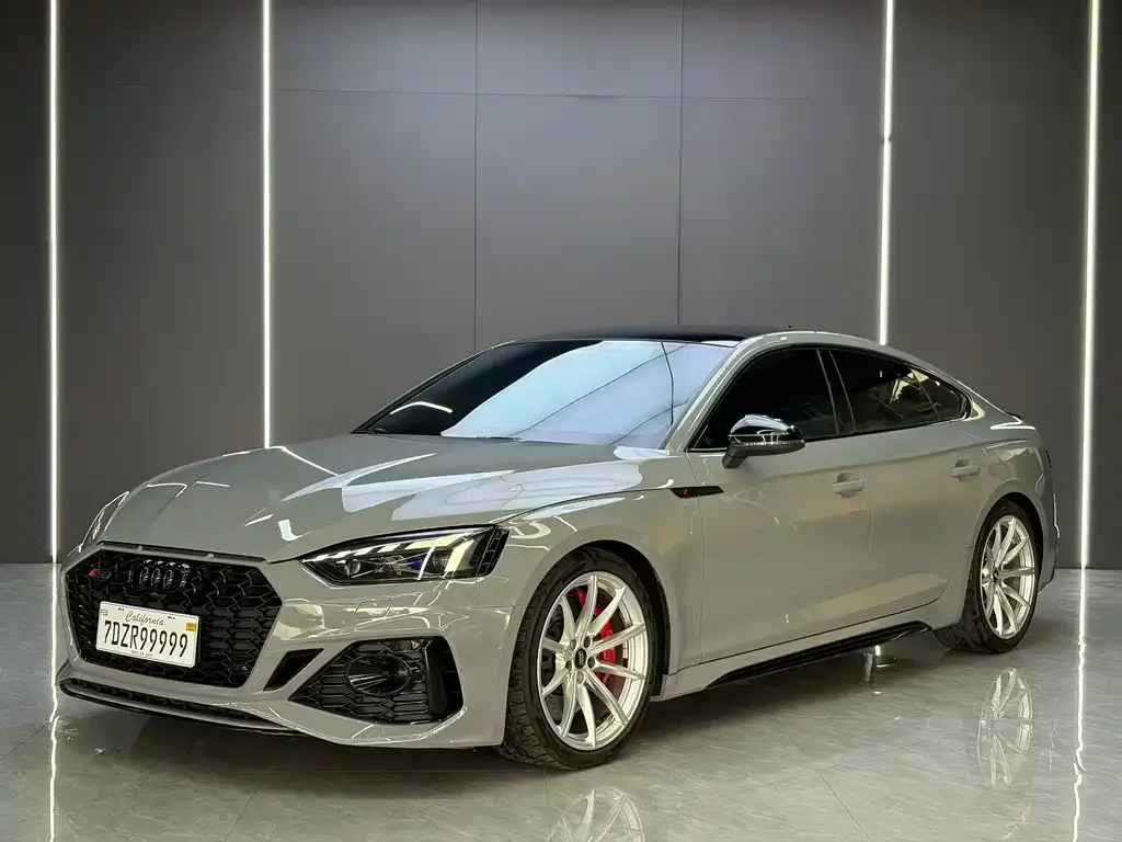 Audi RS 5 — фото 1